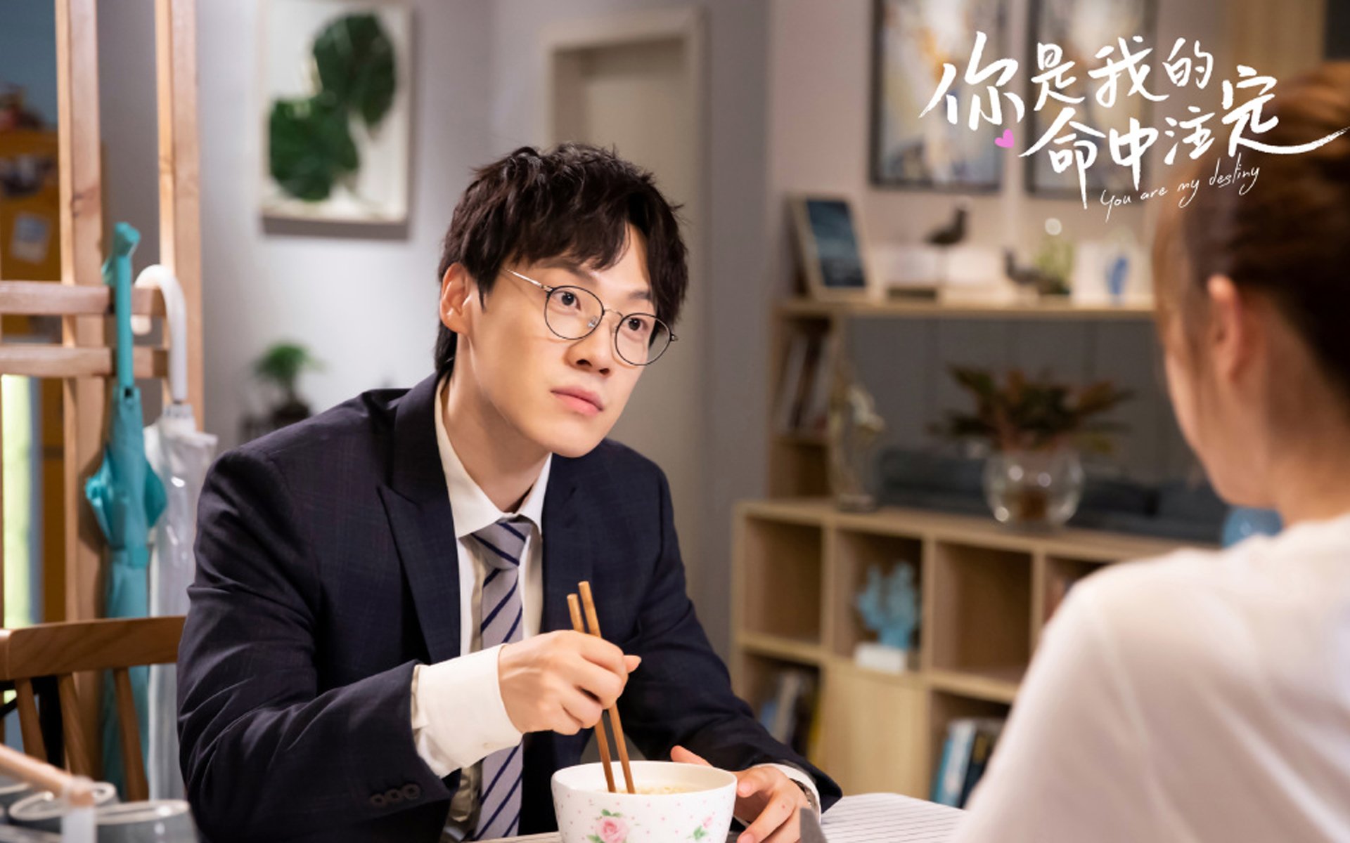 中国队接力选手完美交接展现默契，中国接力对决