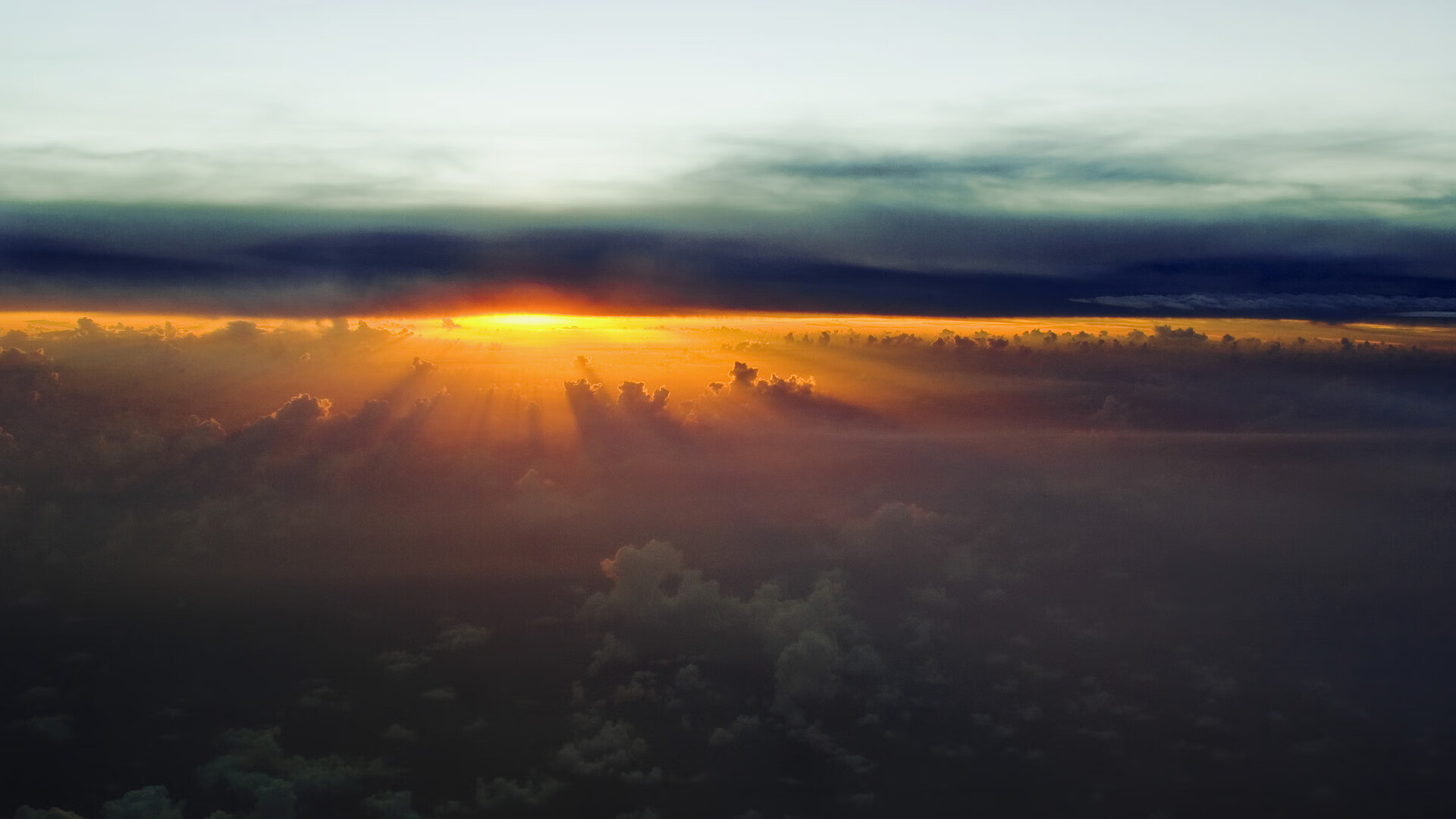 开云体育官网下载-“伊万·戈梅斯的攻击与防守双重威胁，推动美洲狮队未来无可限量”